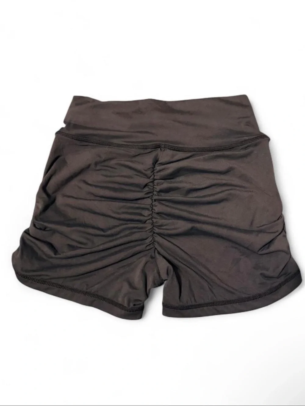 Halara Softly Zero Scrunch Shorts Size Small